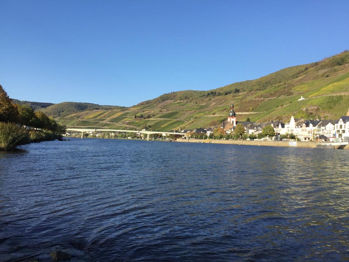 Mosel-Appartements Nehren Zell Eksteriør billede